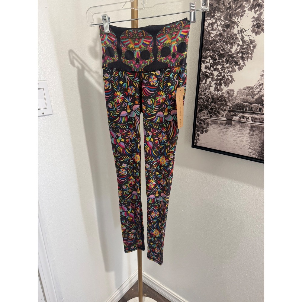 Niyama Sol Barefoot Leggings XS Otomi Dos Sugar Skull Floral Recycled Activewear